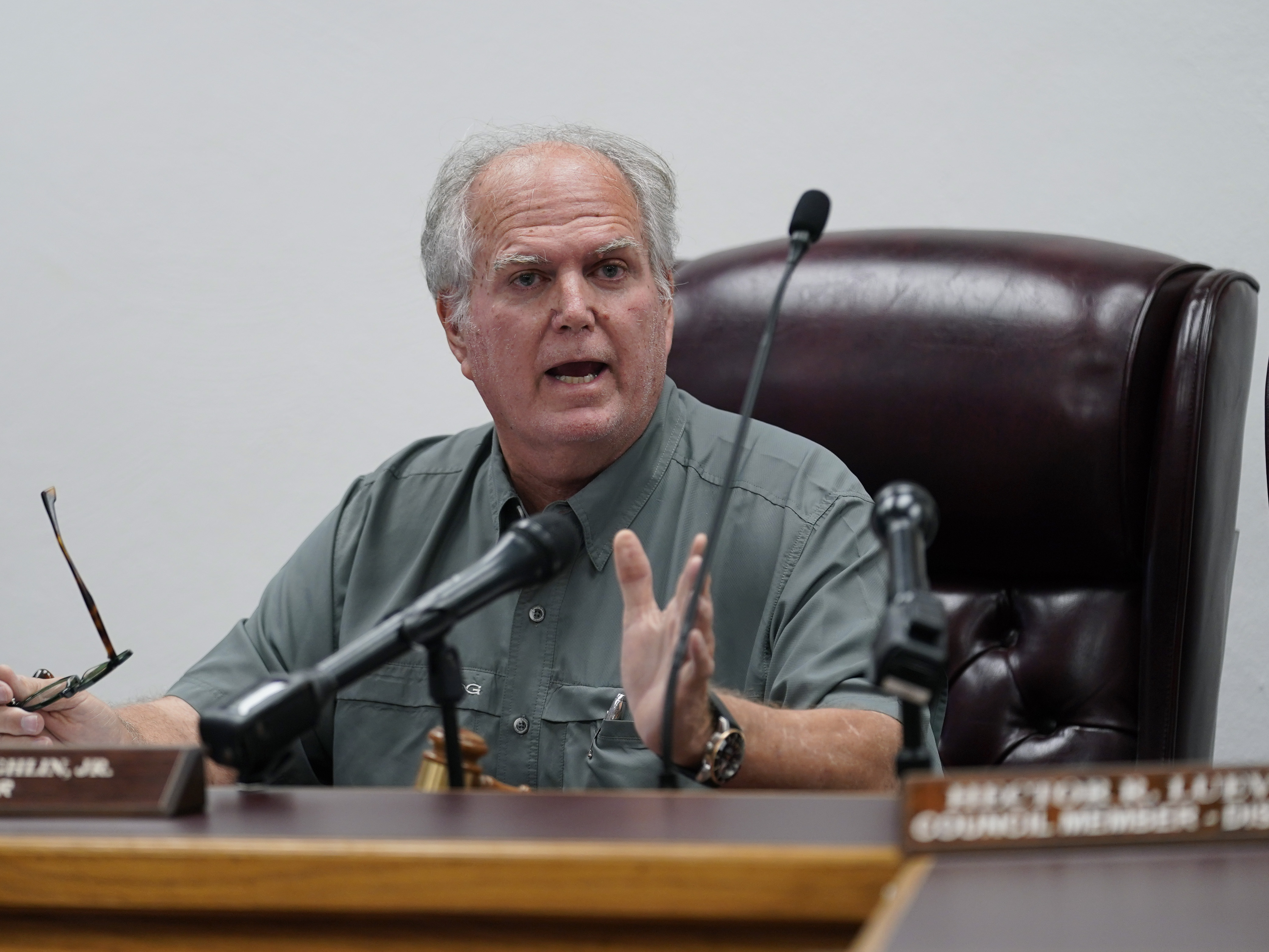 caption: Uvalde Mayor Don McLaughlin speaks during a special emergency city council meeting on Thursday. McLaughlin on Friday disputed a new report alleging missed chances to end the massacre at Robb Elementary School.