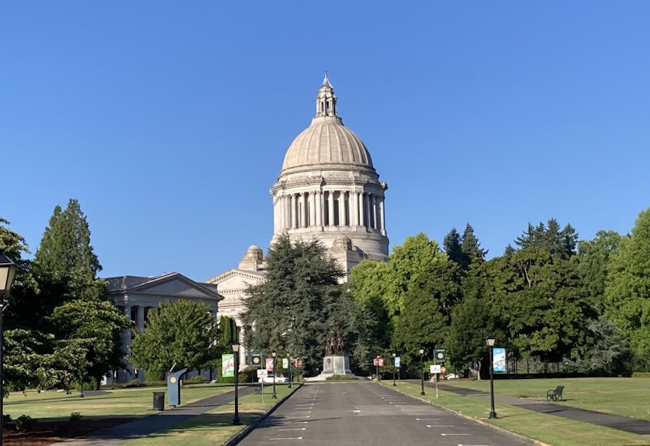 caption: The Washington state capitol building in Olympia. 