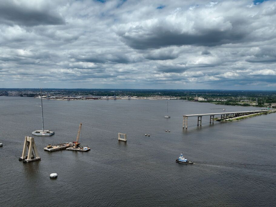 KUOW U.S. sues Dali ship owner and operator for 100 million over