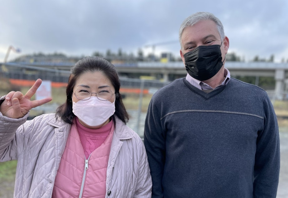 caption: State Representative Cindy Ryu and Shoreline Mayor Keith Scully