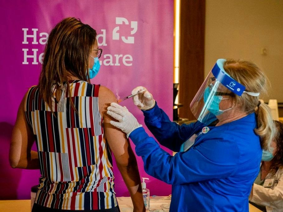 KUOW - Here's How The U.S. Can Jump Start Its Sluggish COVID-19 Vaccine Rollout - Vimarsana News