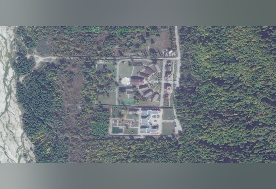 caption: A commercial satellite image of a facility known as Gornyi Kluch, or "Mountain Key," in October 2022. The camp is one of more than 40 locations in Russia verified by a team of researchers at Yale University to have been part of Russia's system of camps for and adoptions of children from Ukraine.