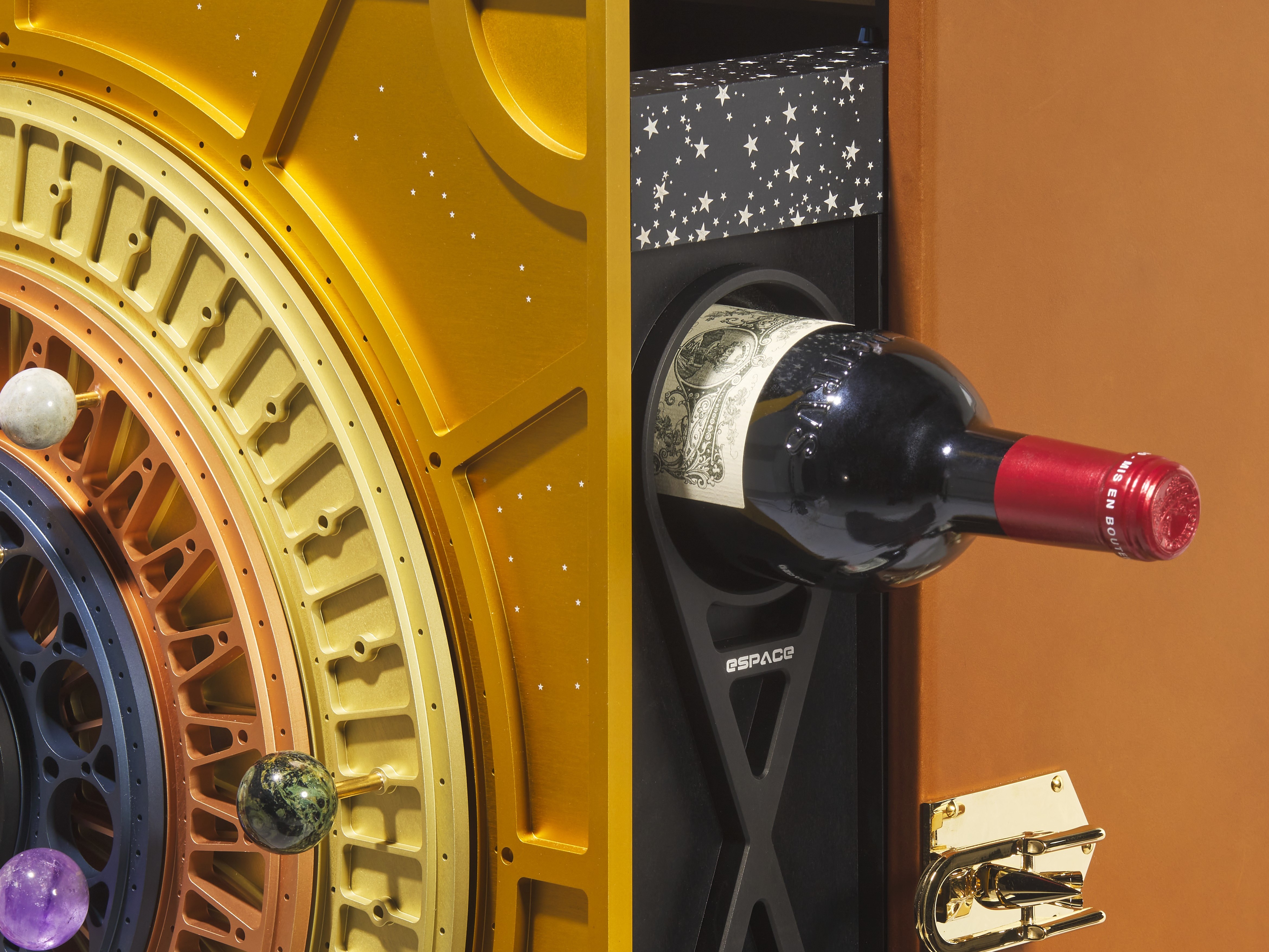 caption: The bottle of Pétrus 2000 spent 14 months on the International Space Station. It will be sold alongside a "terrestrial" bottle of the same vintage.