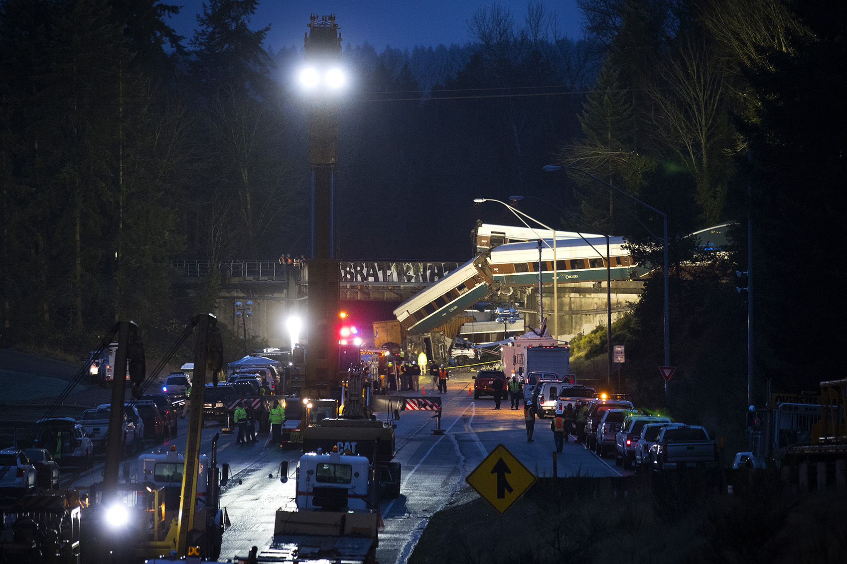 caption: The Amtrak Cascades train derailed at 78 mph at a highway overpass near DuPont, Washington on December 18, 2017.