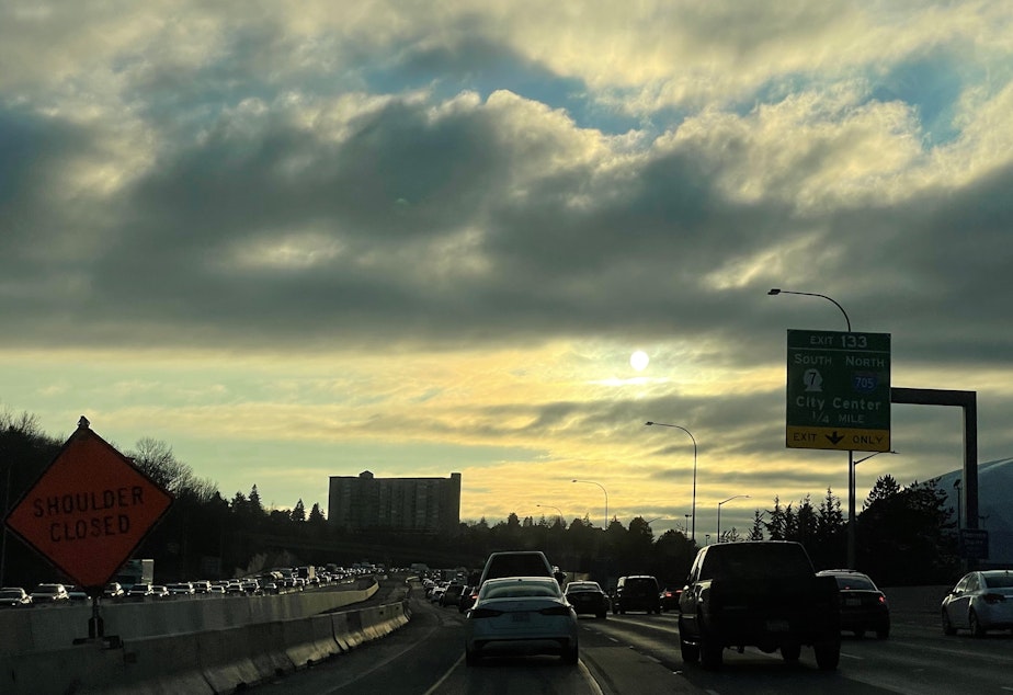 caption: Heavy traffic and construction on Interstate 5 in Tacoma