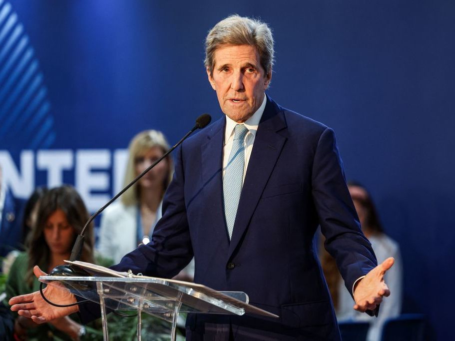 caption: United States Special Presidential Envoy for Climate John Kerry said in Egypt that he knows carbon markets have gotten a bad reputation but that strong safeguards would make the U.S. program different.