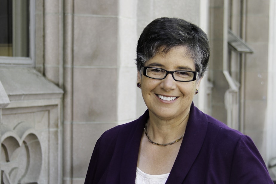 caption: Ana Mari Cauce