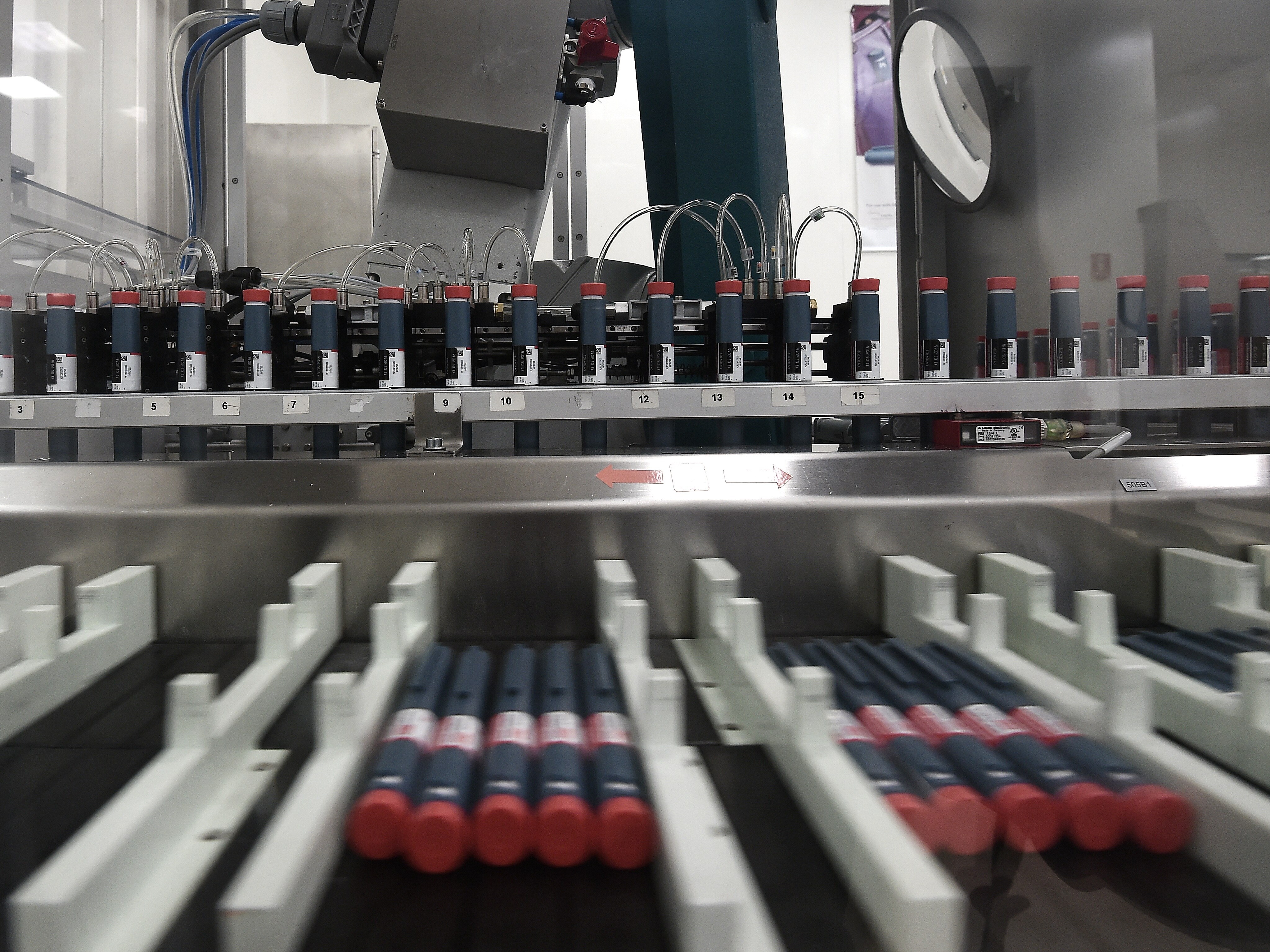 caption: This picture shows a unit dedicated to the production of insulin pens at the factory of the U.S. pharmaceutical company Eli Lilly in Fegersheim, France, on Oct. 12, 2015. 