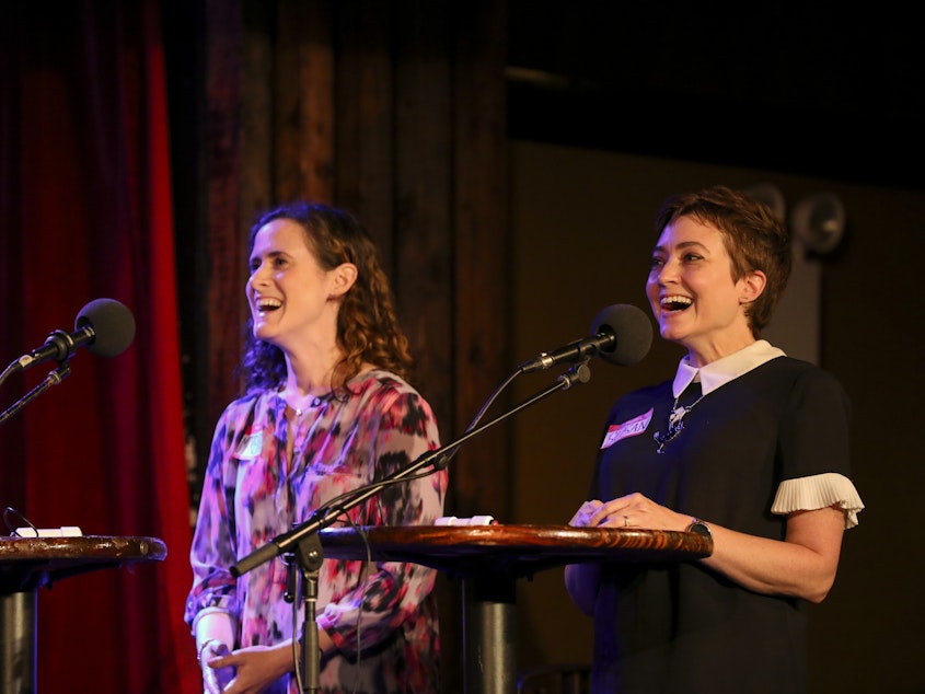 caption: Contestants Meredith Palusci and Susan Gross appear on Ask Me Another at the Bell House in Brooklyn, New York.