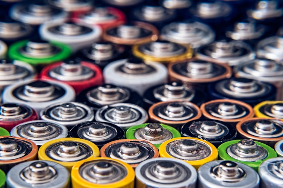 西雅图禁止将废旧电池丢进垃圾桶，那应该怎么处理这些电池呢？