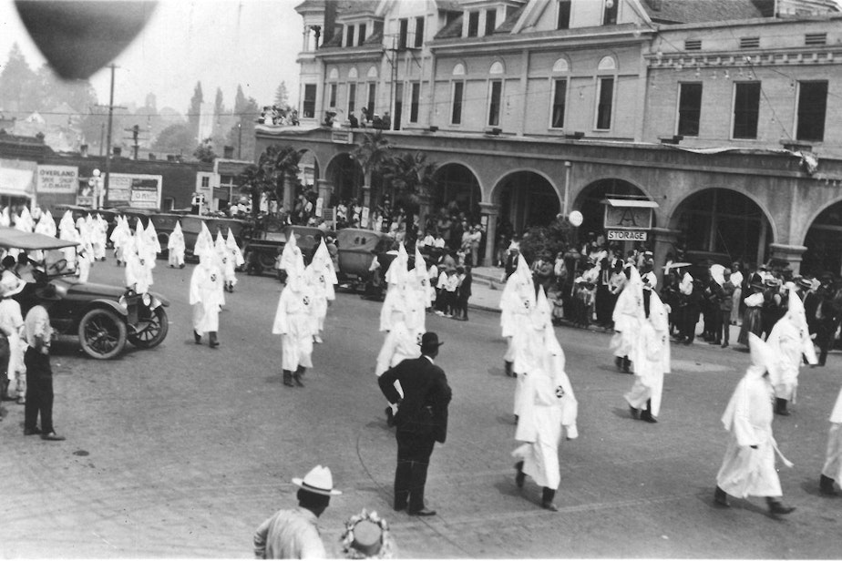caption: A Ku Klux Klan rally in Oregon (estimated 1920s)