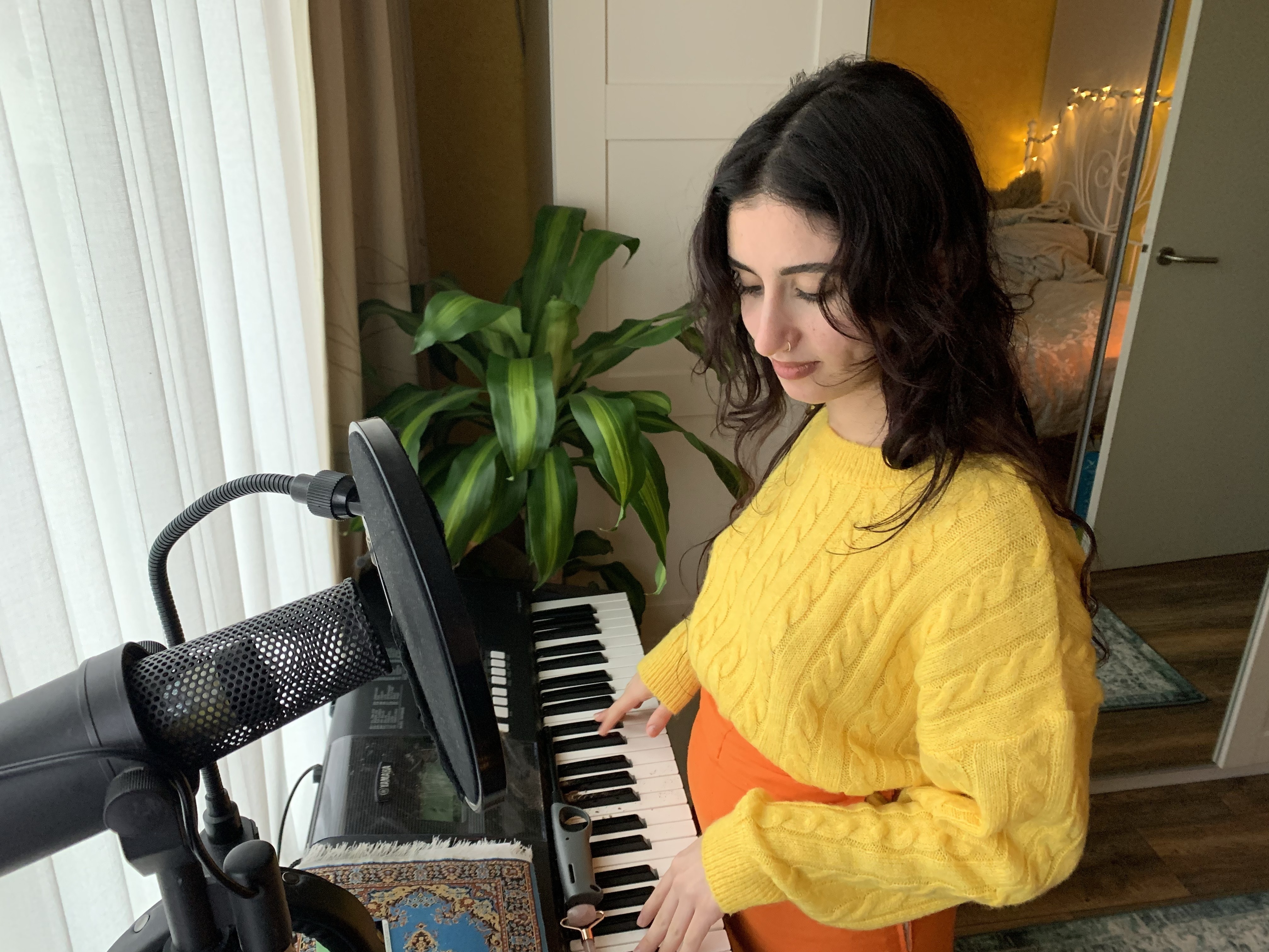 KUOW - Meet Naaz, The Singer-Songwriter Blending Dutch And Kurdish