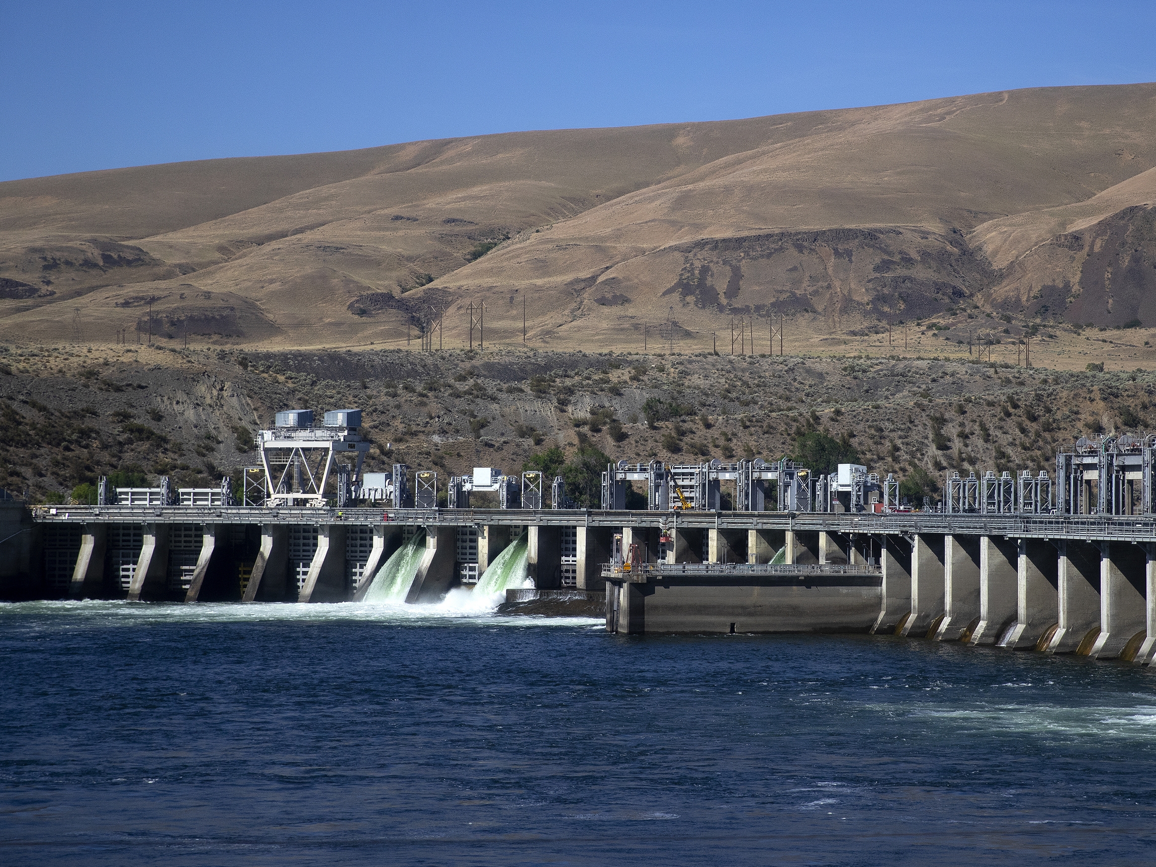 Big Tech is bankrolling the clean energy transition — while emitting more than ever