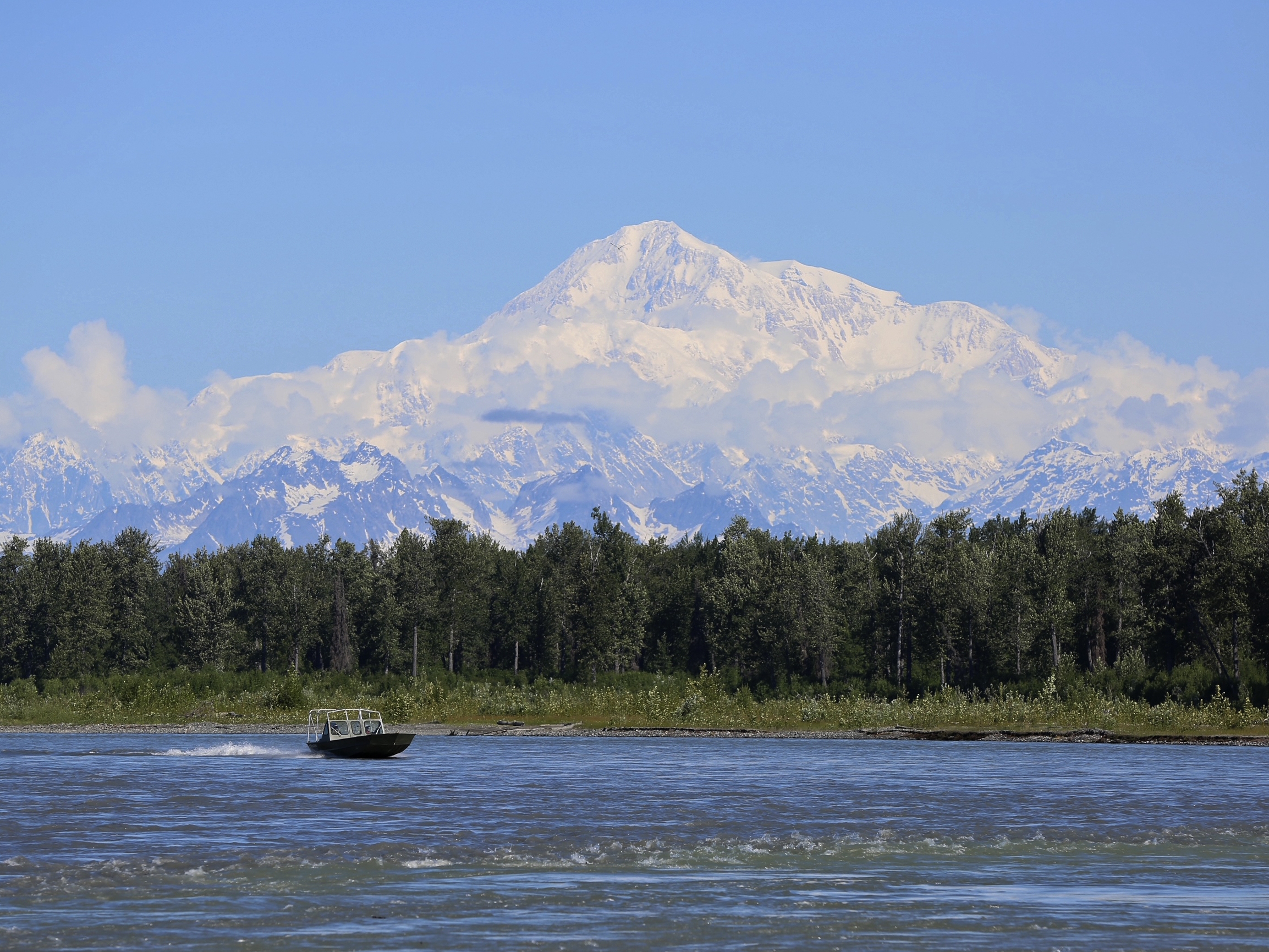 caption: President Trump says he wants to change Mount Denali in Alaska back to its former name, "Mount McKinley."