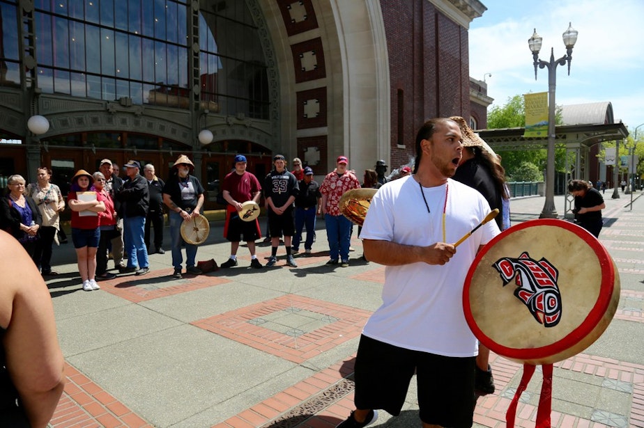 caption: Chinook tribal members and supporters will return to the federal courthouse in Tacoma on Monday for a rally similar to one held there on the same case in 2018.
