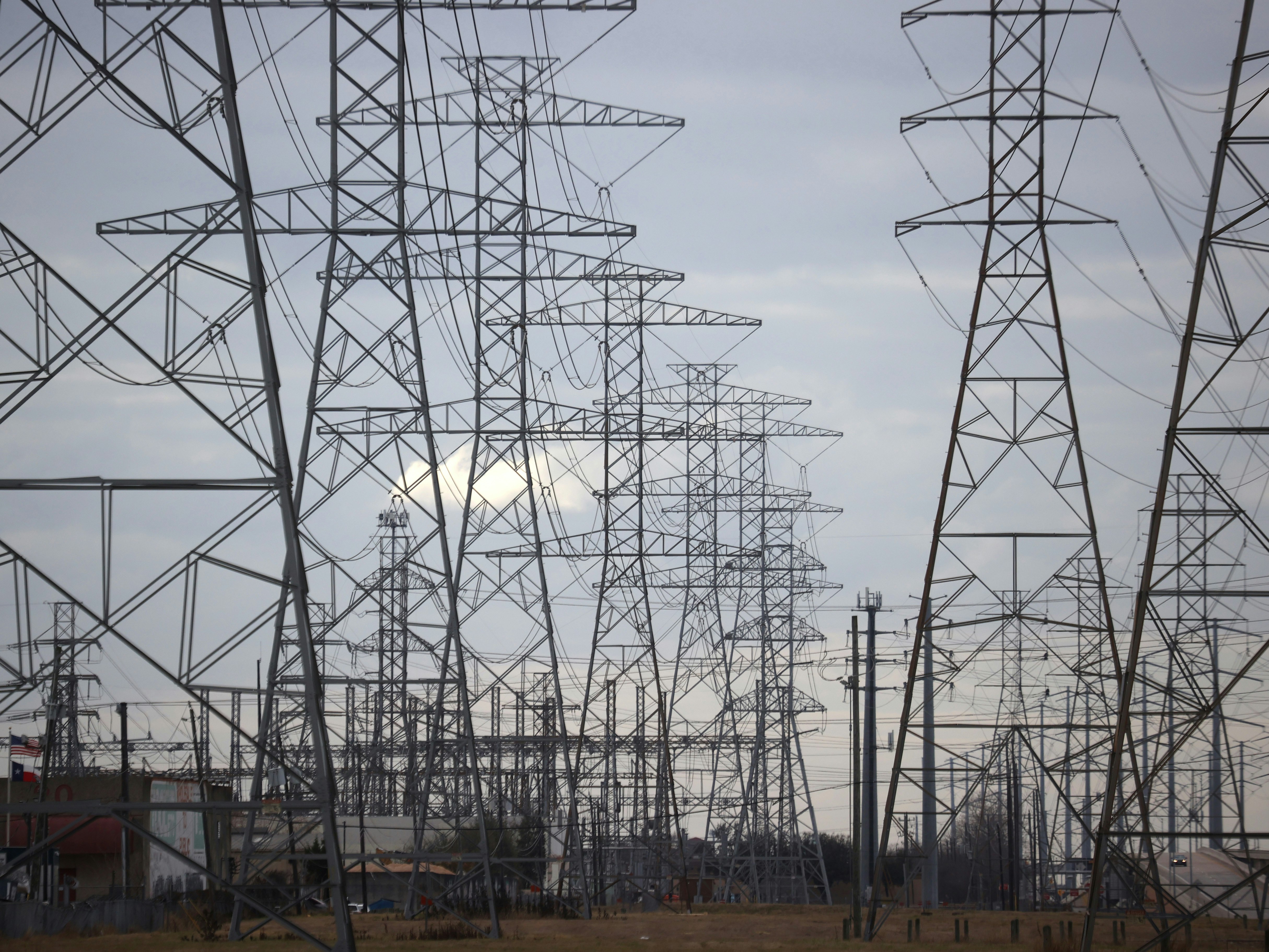 KUOW - Texas Energy Co-Op Files For Bankruptcy After Storm, High Bill - Vimarsana News