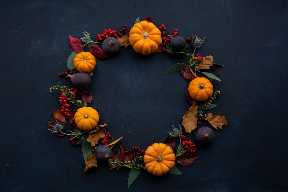 caption: A pumpkin wreath