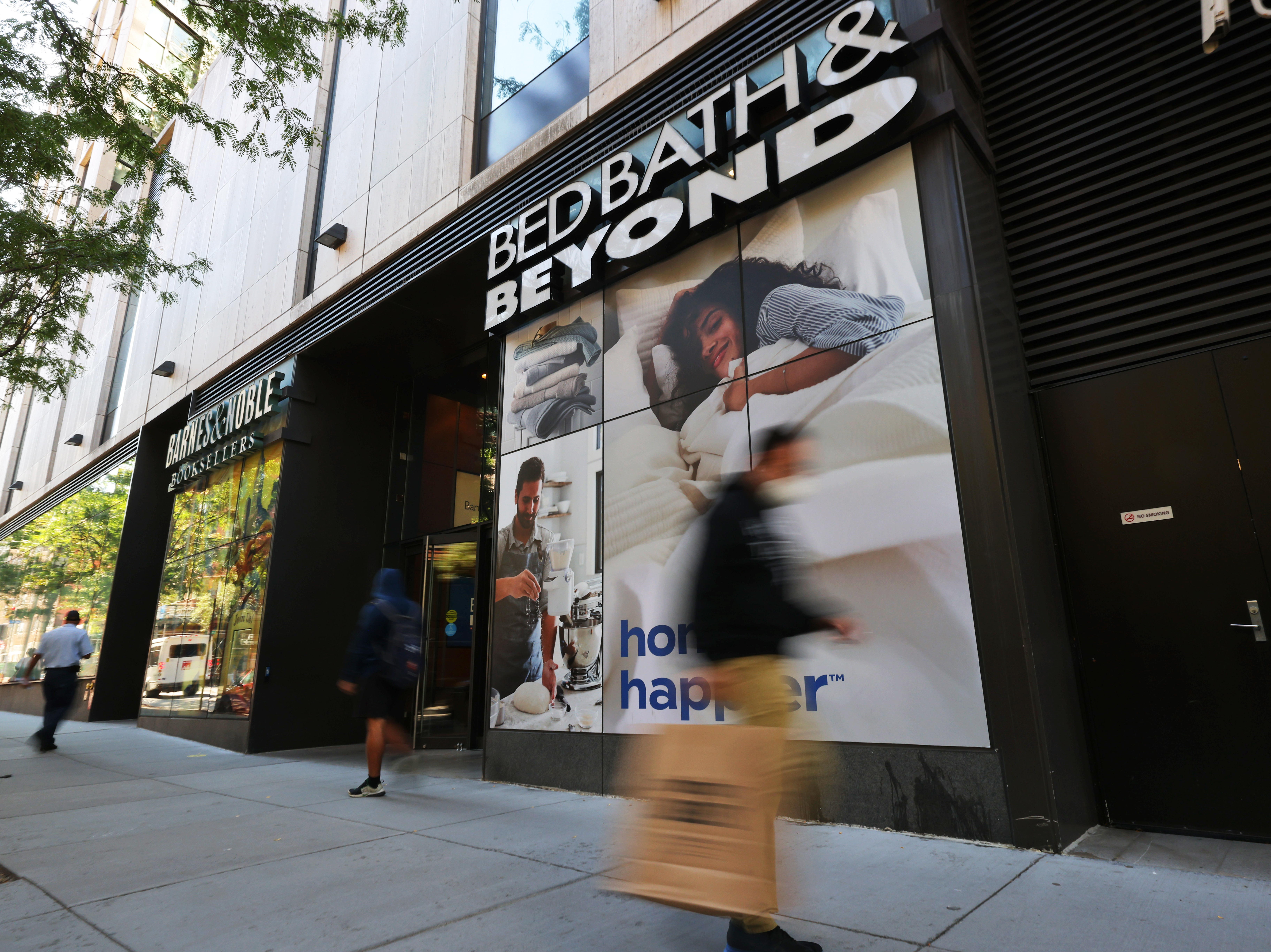 caption: Though Bed Bath & Beyond got a boost early in the pandemic when many people were spending more time at home, the gains didn't last, and earnings have continued to drop.