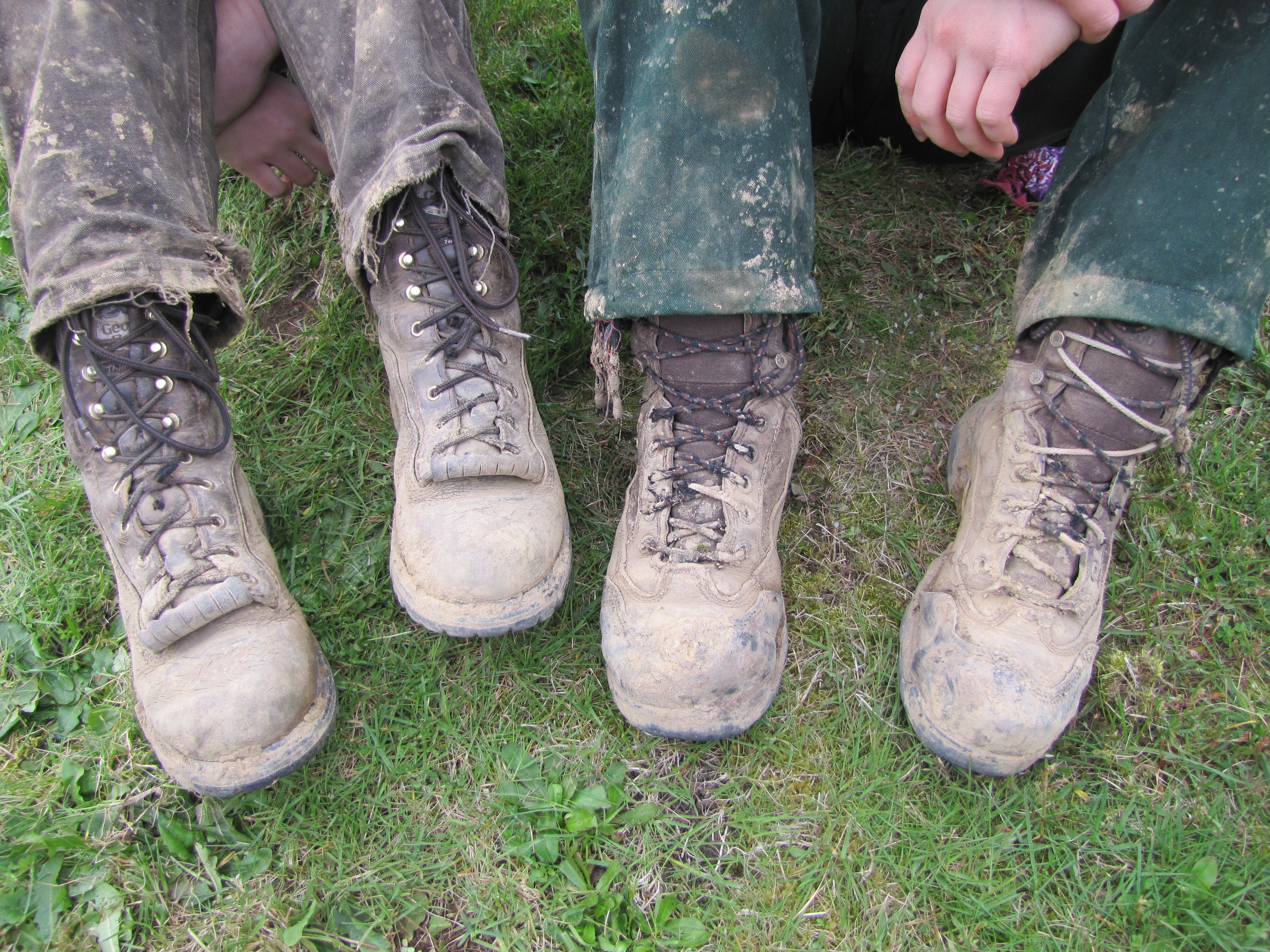 caption: A group of young people from the Washington Conservation Corps worked 14 - 16 hour days trying to recover victims in the Oso mudslide.