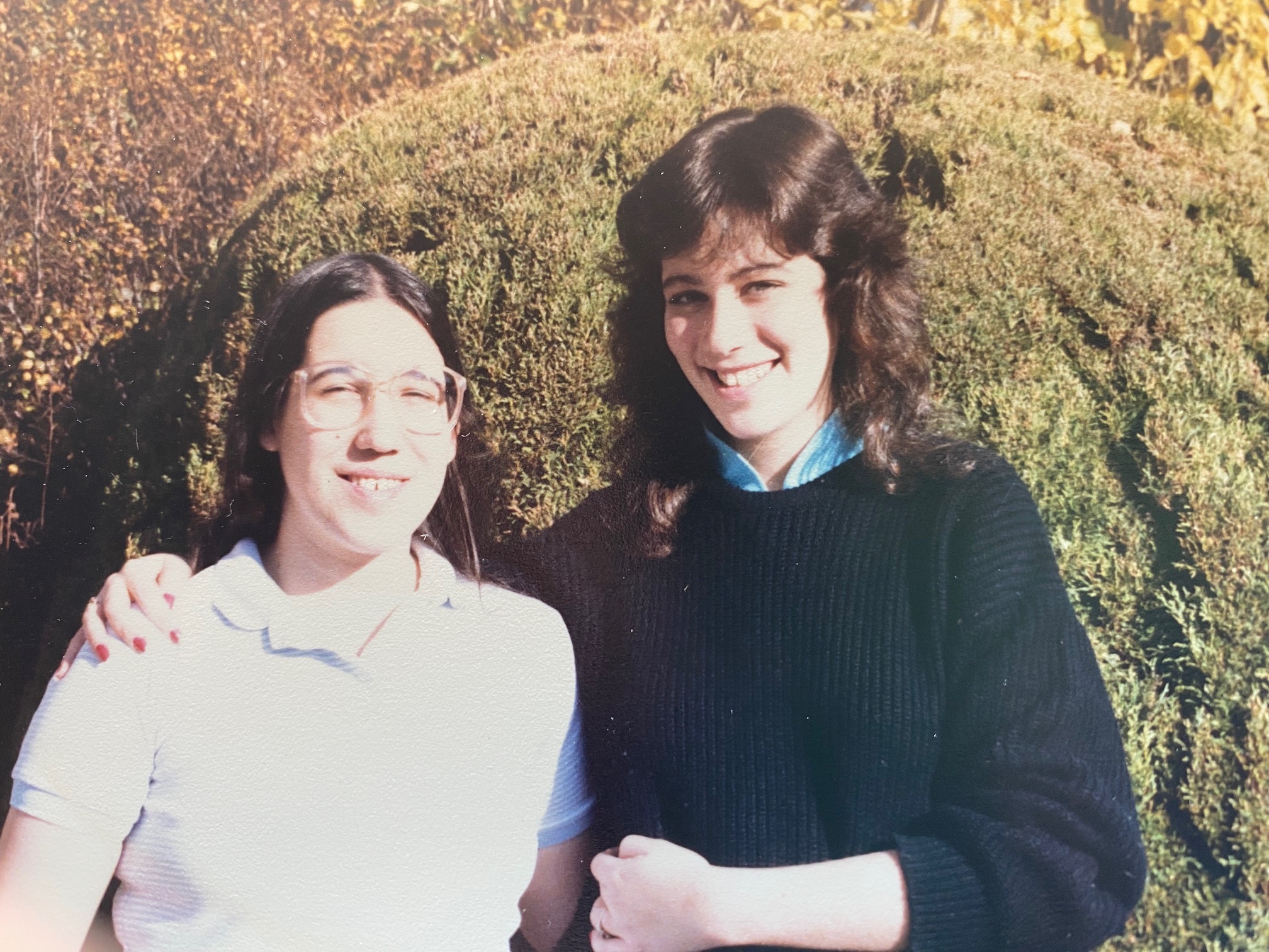 caption:  Susan Kahn (left) and Janet Kahn-Scolaro.