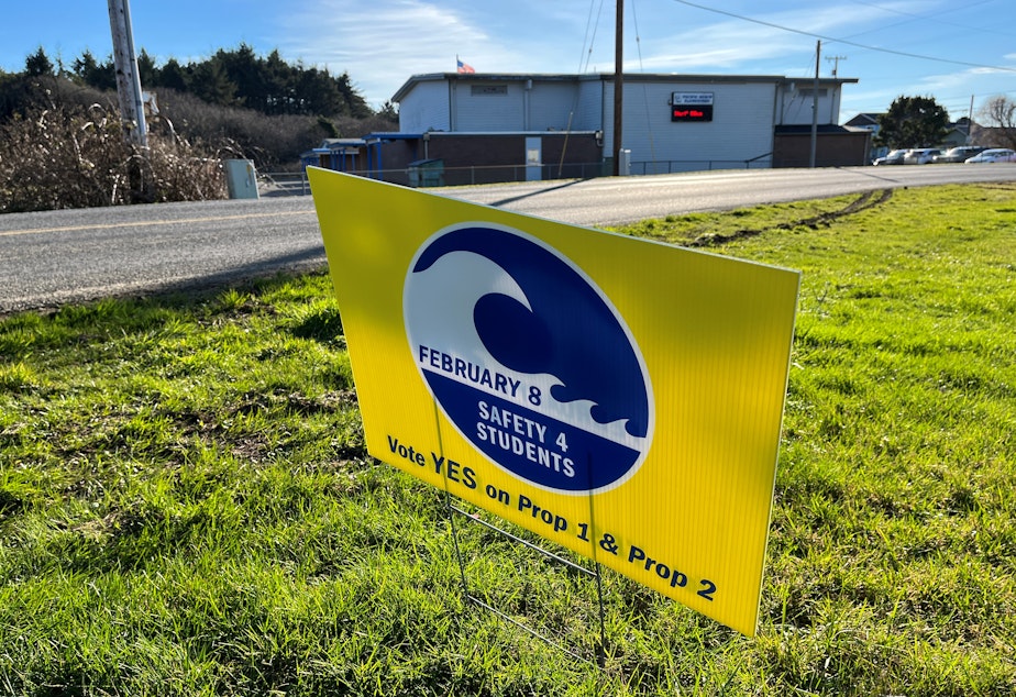 caption: Pacific Beach Elementary School on the Washington coast would be relocated out of the tsunami inundation zone if local voters pass a bond measure on February 8.