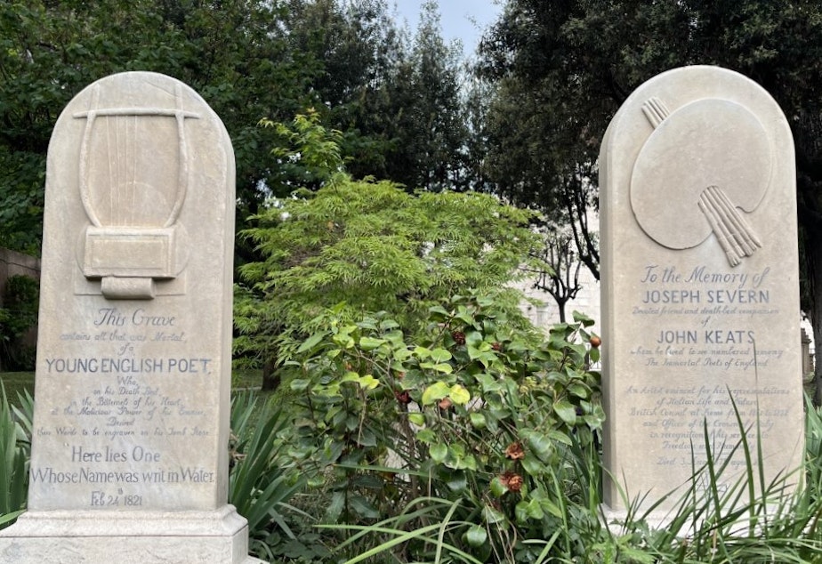 caption: The gravesite of the 19th century English poet John Keats, located at the Cimitero Acattolico in Rome, Italy. 