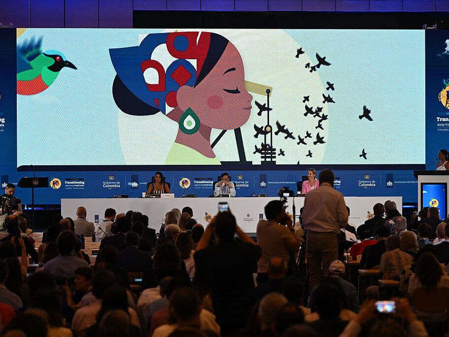caption: Colombia's President Gustavo Petro, Colombia's Environment Minister Irene Vélez Torres and Dutch Minister of Climate and Green Growth Stientje van Veldhoven attend the International Conference on the Just Transition Away from Fossil Fuels in Santa Marta, Colombia, on April 28, 2026.