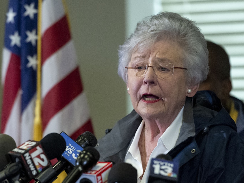 Kuow Alabama Gov Kay Ivey Apologizes For Wearing Blackface During College Skit 