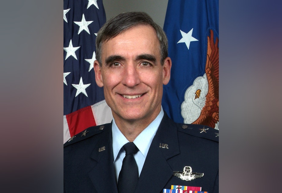 caption:
FILENAME:
Mike Worden af3.jpg
FILE SIZE:
0.58 MB
Seattle Mayor Jenny Durkan has put a former Air Force major general in charge of mobility during the "Period of Maximum Constraint". His name is Mike Worden, and he was recently short-listed for the job of SDOT director.