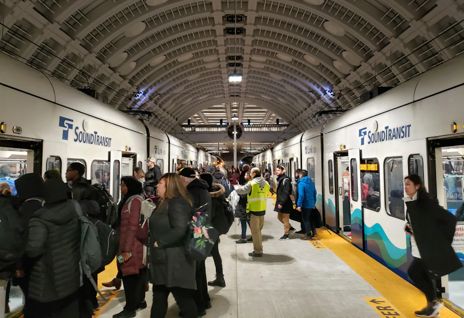 KUOW - Will more people pay attention to Sound Transit’s light rail ...