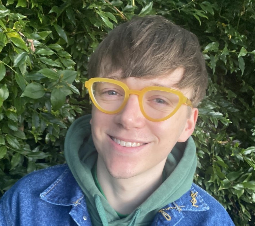 Chase Burns Headshot.jpg