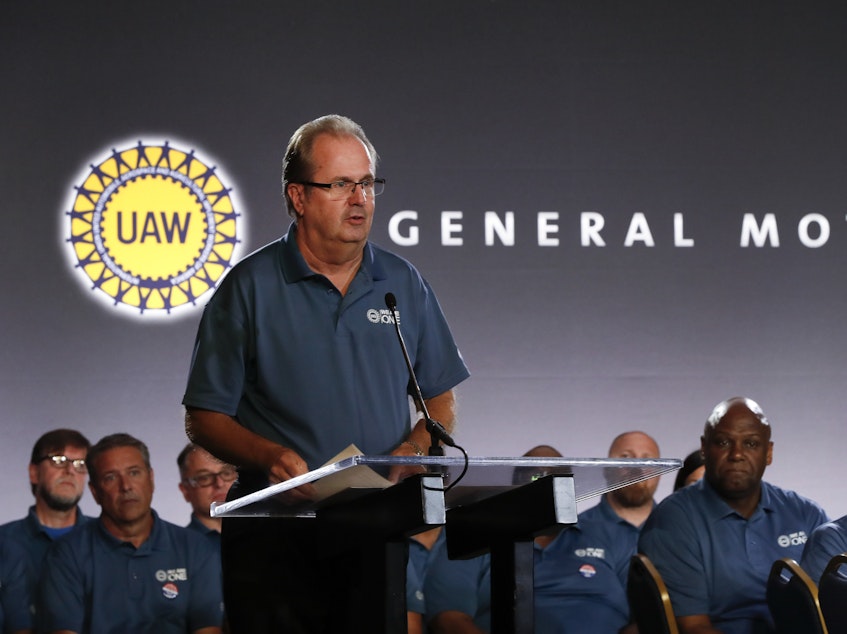caption: United Auto Workers President Gary Jones speaks during the opening of contract talks with General Motors in Detroit in July. Union officials allowed their contract to lapse over the weekend after both sides failed to agree on a new contract.