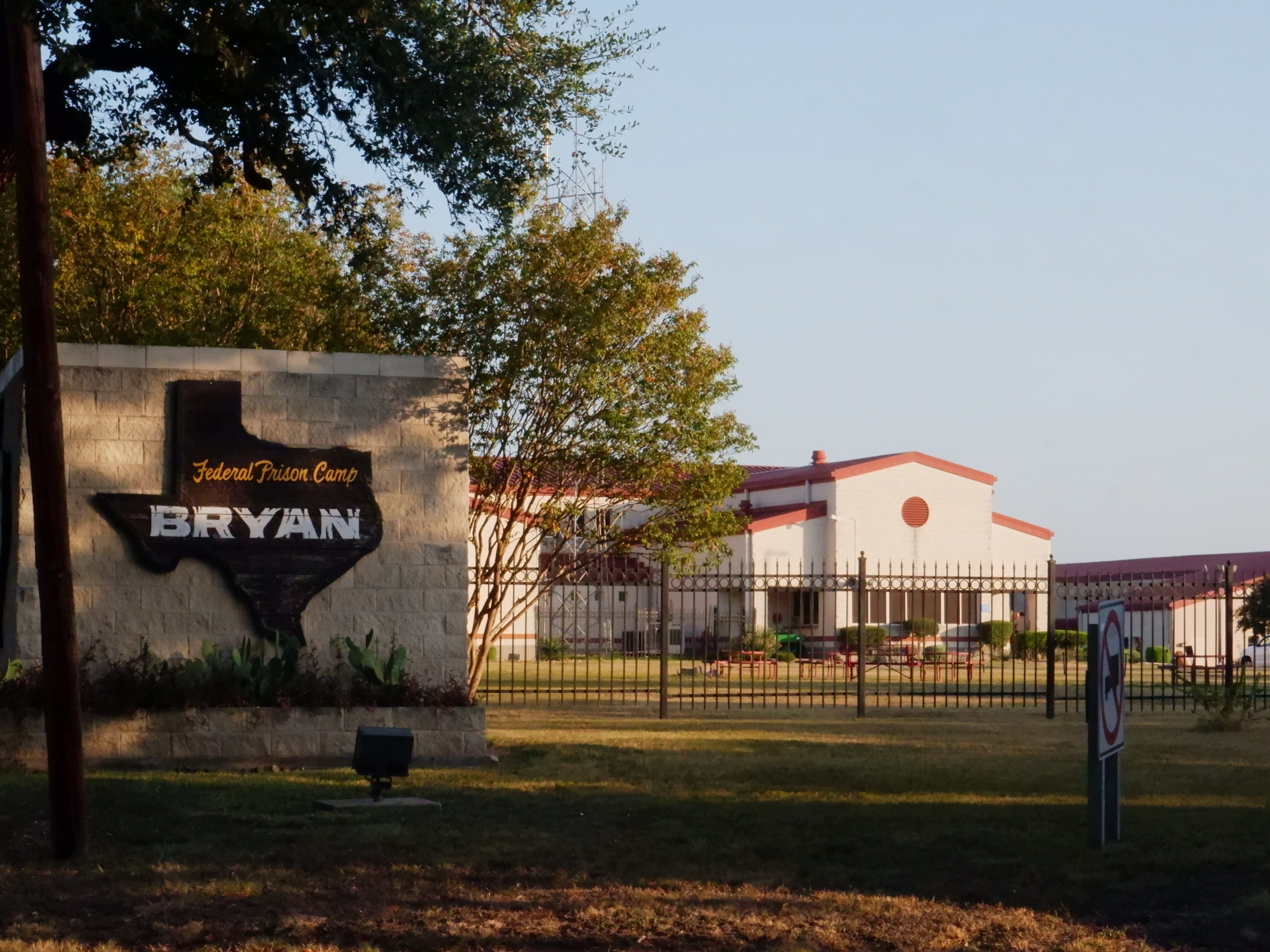 caption: The Federal Prison Camp in Bryan, Texas where Ghislaine Maxwell is incarcerated offers work release and nursing degree programs for some inmates.