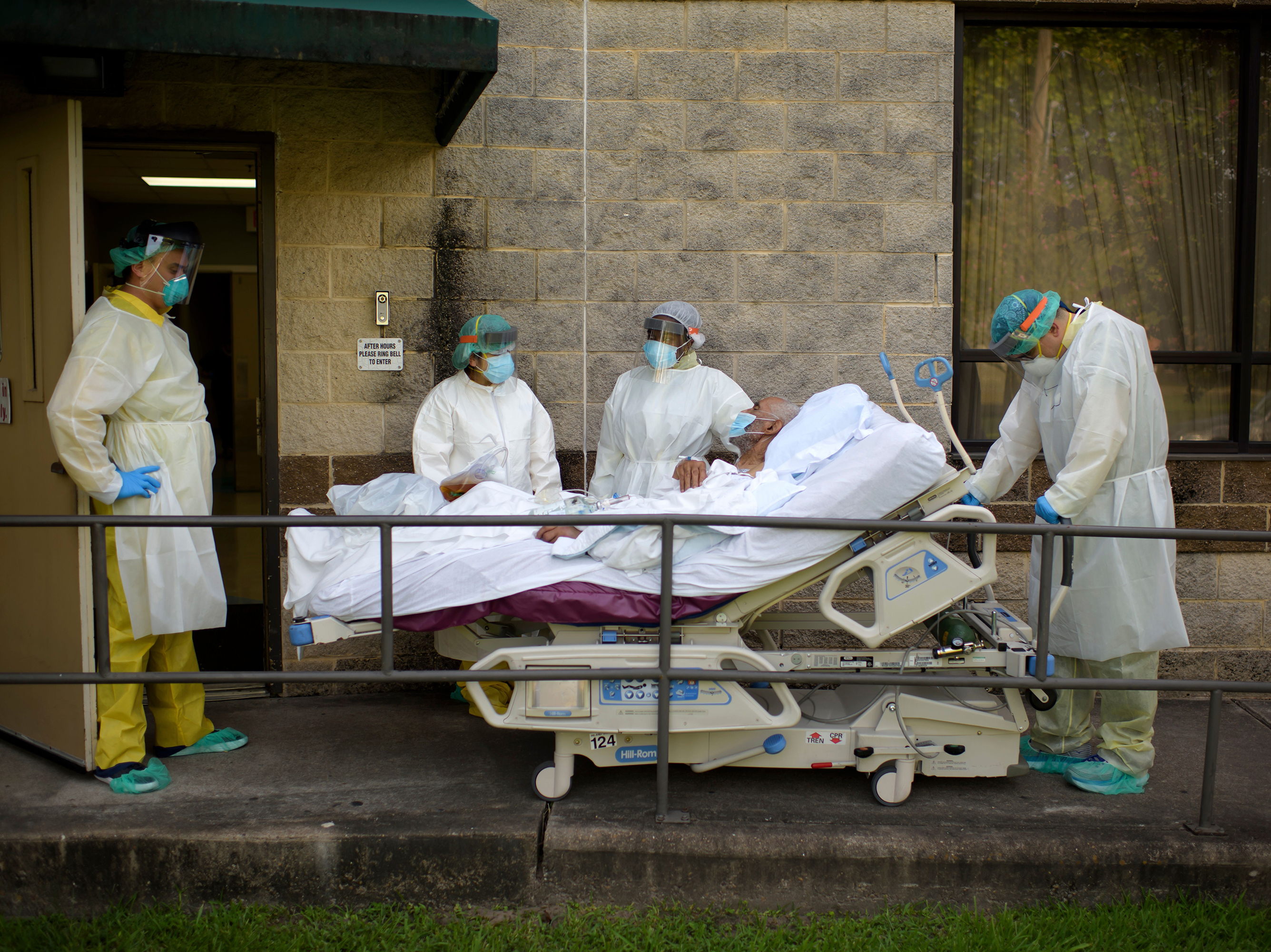 caption: More than 700 Americans die each day of COVID-19. If case counts continue to rise into the winter, that number could nearly triple, one forecast projects.