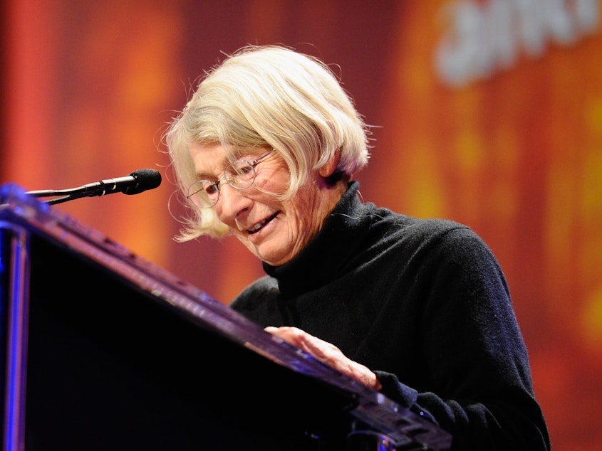 caption: Poet Mary Oliver speaks at the 2010 Women's Conference in California.