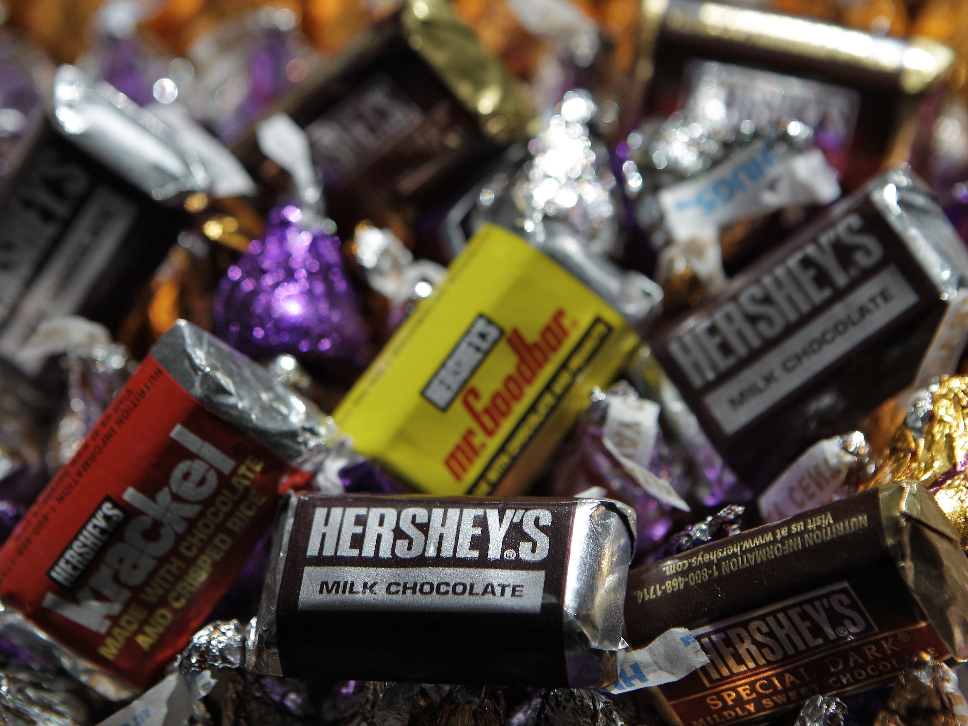 caption: Hershey Co. is introducing more non-chocolate candies to its lineup as costly chocolate candy curbs the company's sales revenue.