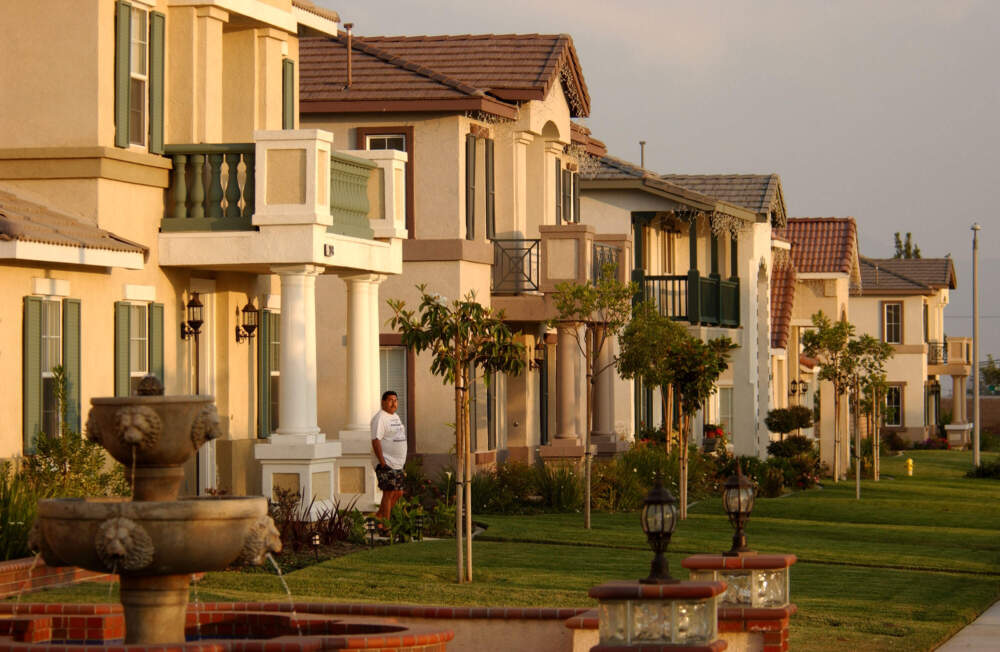 caption: Houses in Ontario, California. (David McNew/Getty Images)