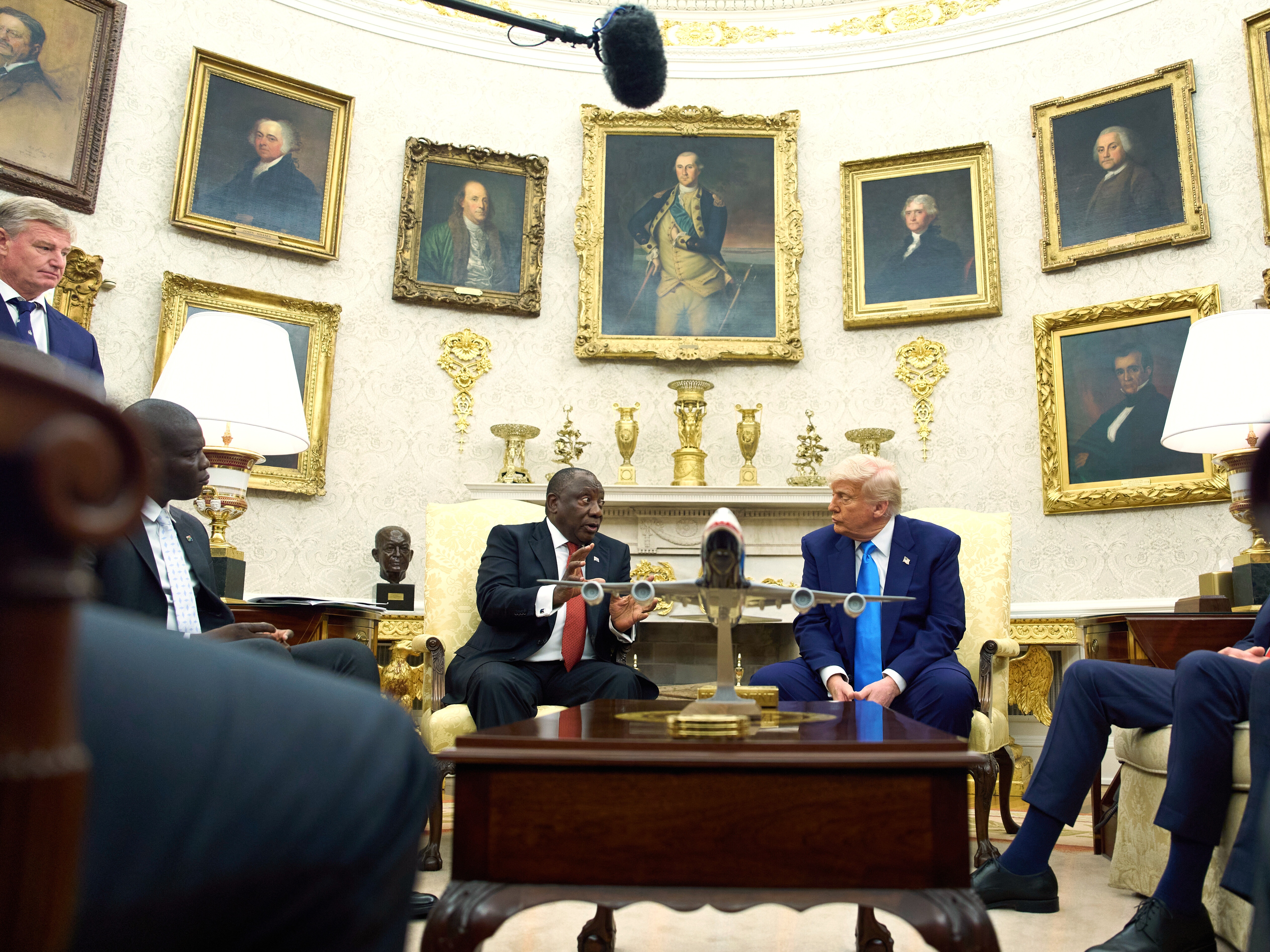 caption: President Trump meets South Africa's President Cyril Ramaphosa in the Oval Office of the White House, Wednesday.