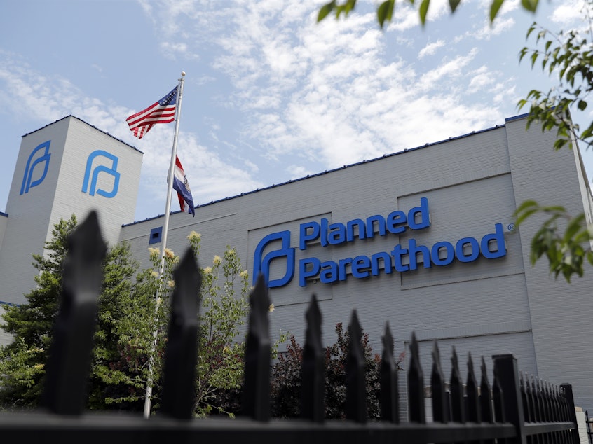 caption: A Planned Parenthood clinic in St. Louis is shown in June. The clinic has all-but ceased providing abortions after Missouri tightened restrictions.