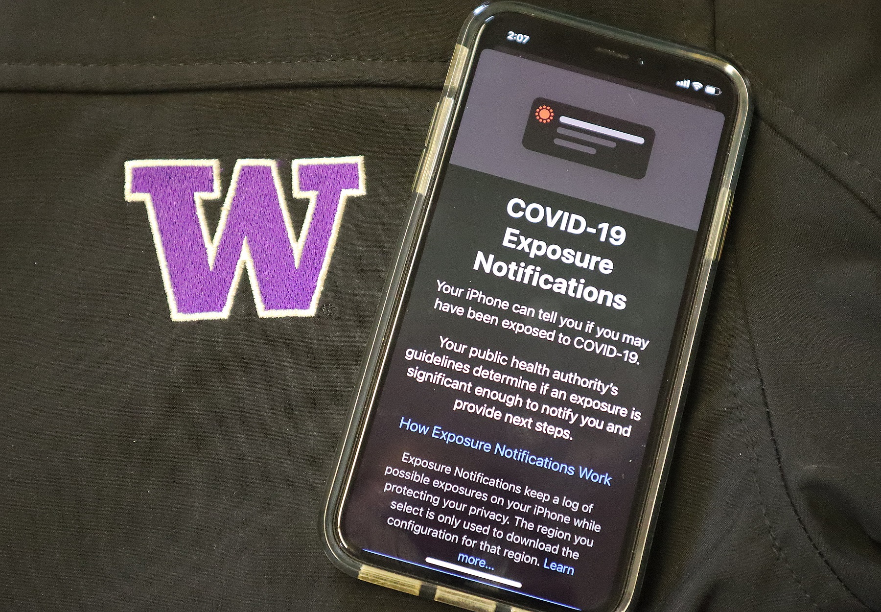 caption: Contact tracers may call you if you have been exposed to COVID-19, but with this upcoming app, your smartphone might be able to do it faster.