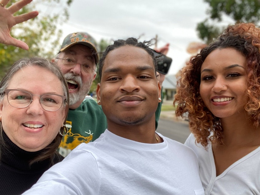 caption: "We are all set for year 6!" Jamal Hinton tweeted on Nov. 14, sharing a message from Wanda Dench inviting him, his family and his girlfriend, Mikaela, over to her Arizona home for Thanksgiving dinner.