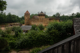 caption: Construction is afoot at Guédelon castle, in France's northern Burgundy region, where builders and crafts people are using tools and methods from the Middle Ages.