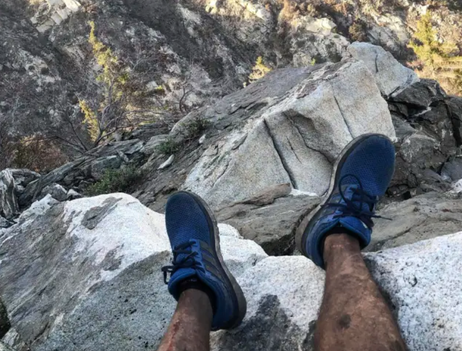 caption: The picture hiker Rene Compean sent to a friend asking for help. (Rene Compean)