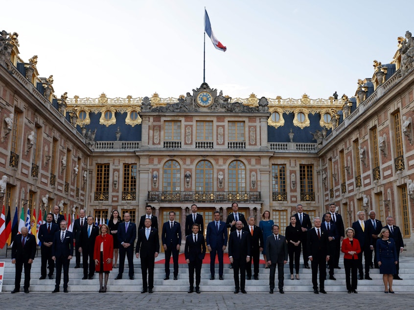 caption: EU leaders pose for a photograph at the Palace of Versailles near Paris on Thursday, ahead of their summit to discuss the fallout of Russia's invasion in Ukraine.