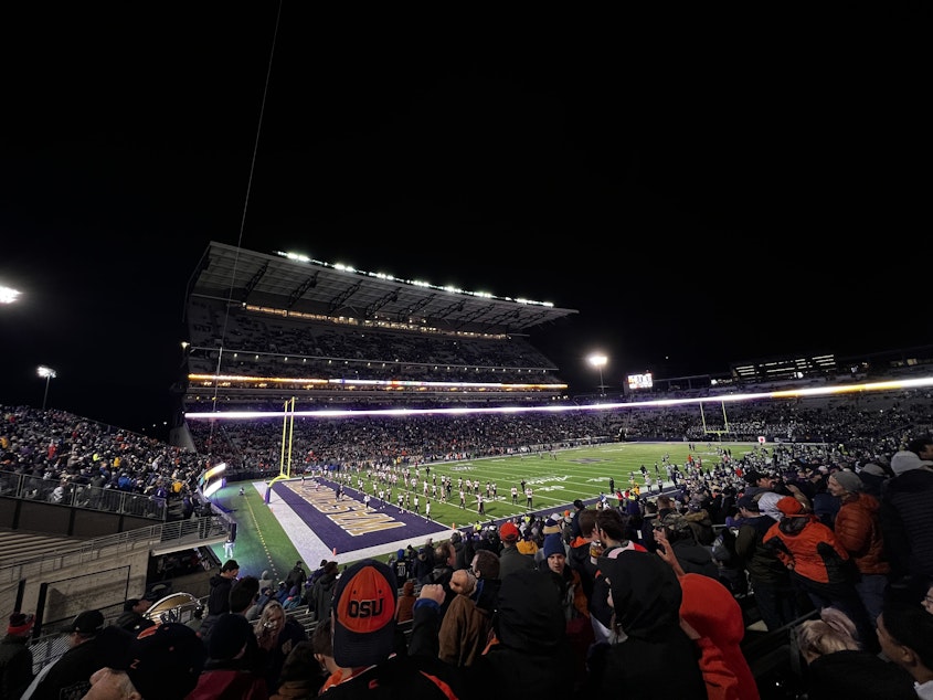 caption: University of Washington faces off against Oregon State University in a November 2022 game. 