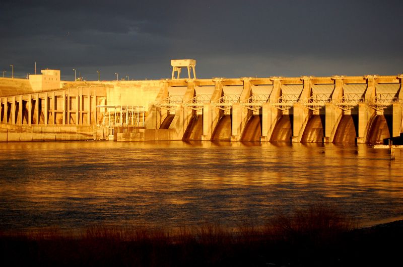 KUOW - 'DamNation' Documentary Explores The Snake River Dam Controversy