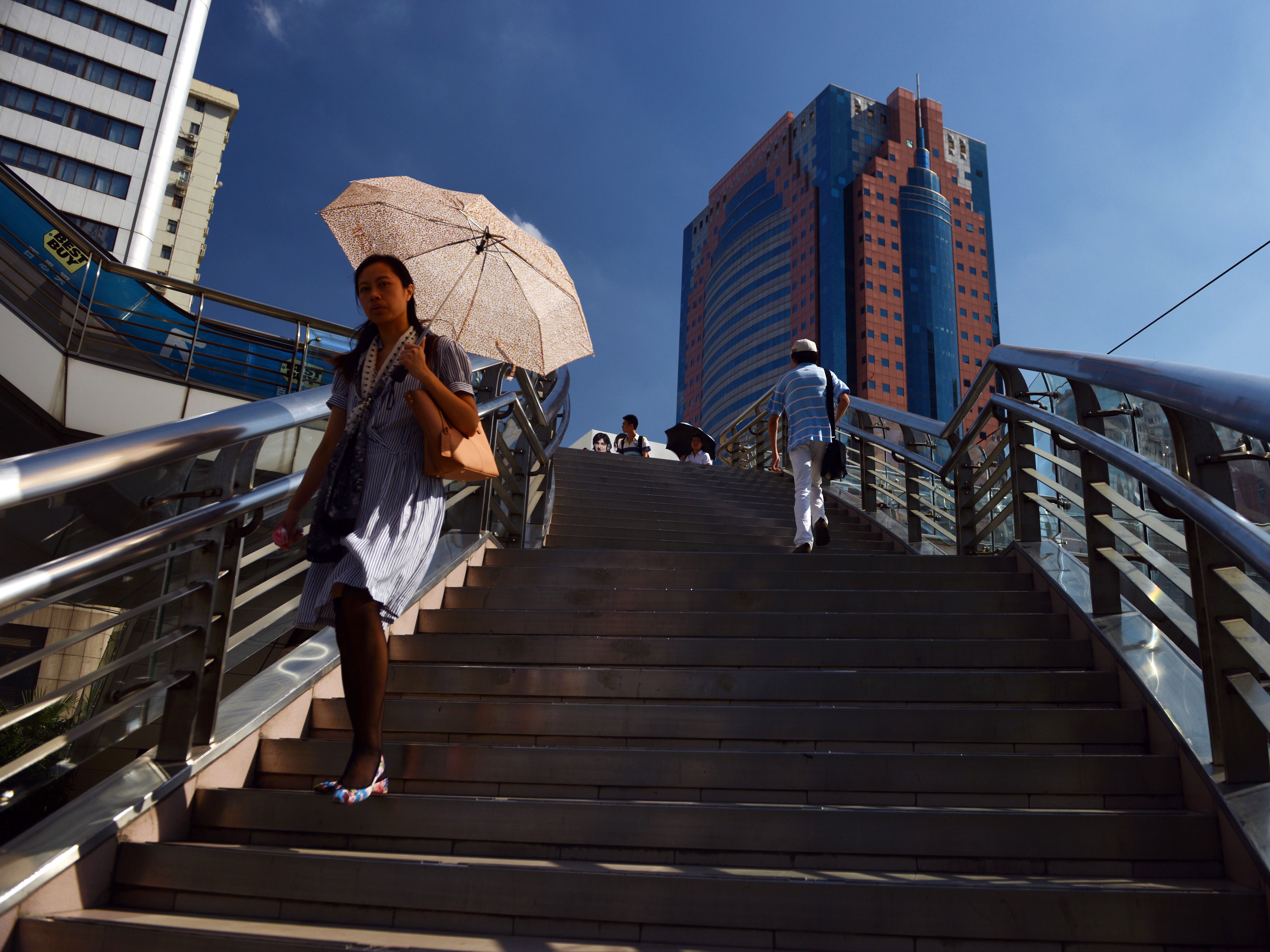 caption: A new study found that more than 200 heat waves, including the China heatwave in 2013, were substantially more likely and intense because of the activity of major fossil fuel producers.