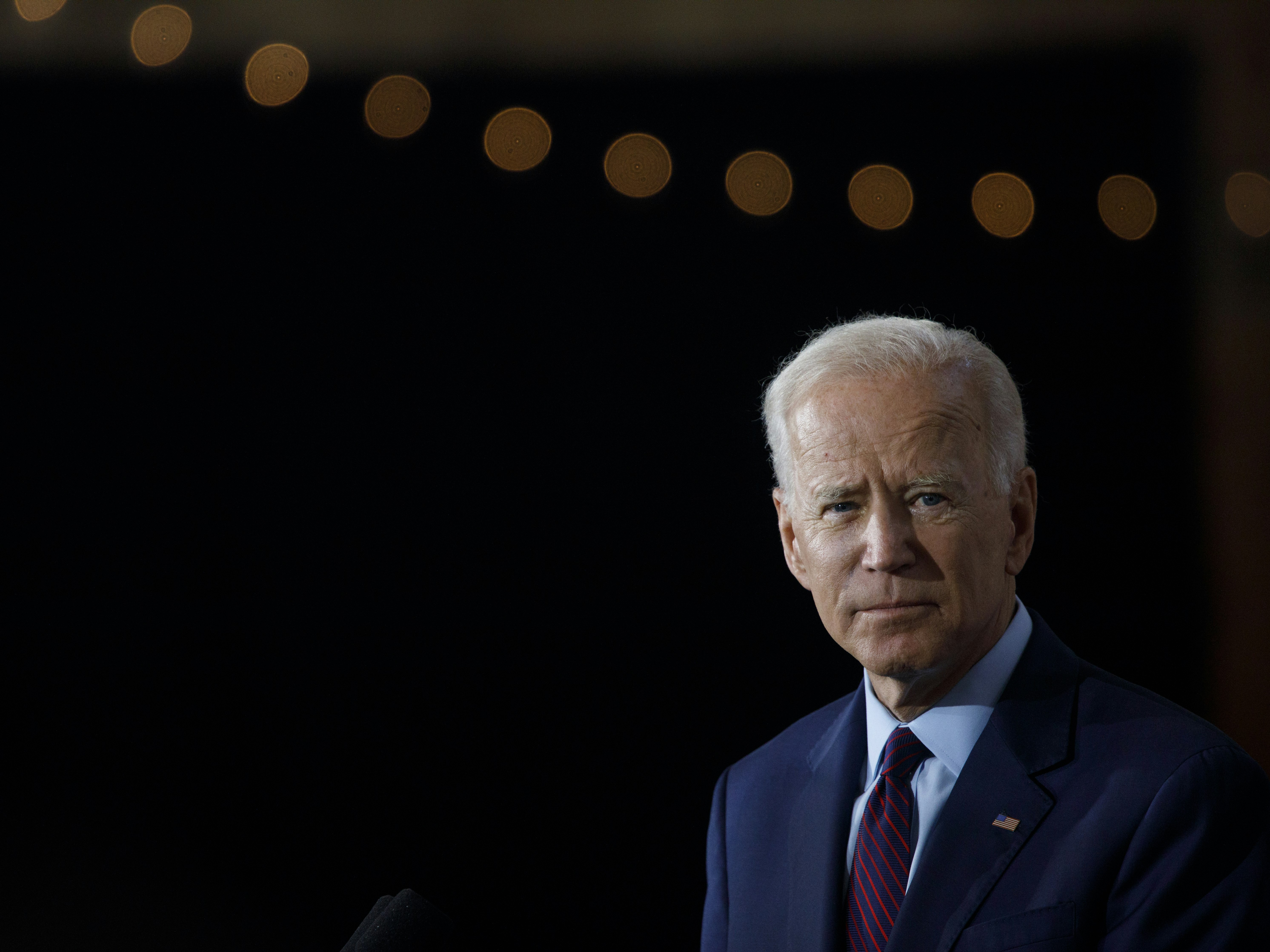 KUOW - Twitter Will Reset @POTUS Account To 0 Followers After Biden Transition - Vimarsana News