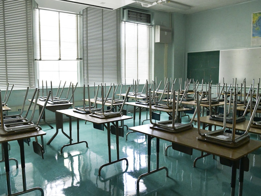A Hollywood, Calif., classroom sits empty in August 2020. At least 2,750 U.S. schools announced they were cancelling in-person learning this week.
