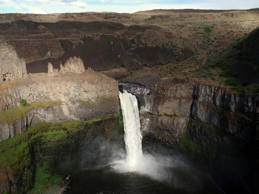 caption: Palouse Falls would be one of many Washington State Parks to no longer charge a day use fee under a bill prepared for the 2020 legislature.